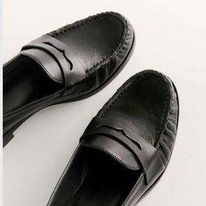 BNIB Reformation Ani Ruched Loafers Size 8